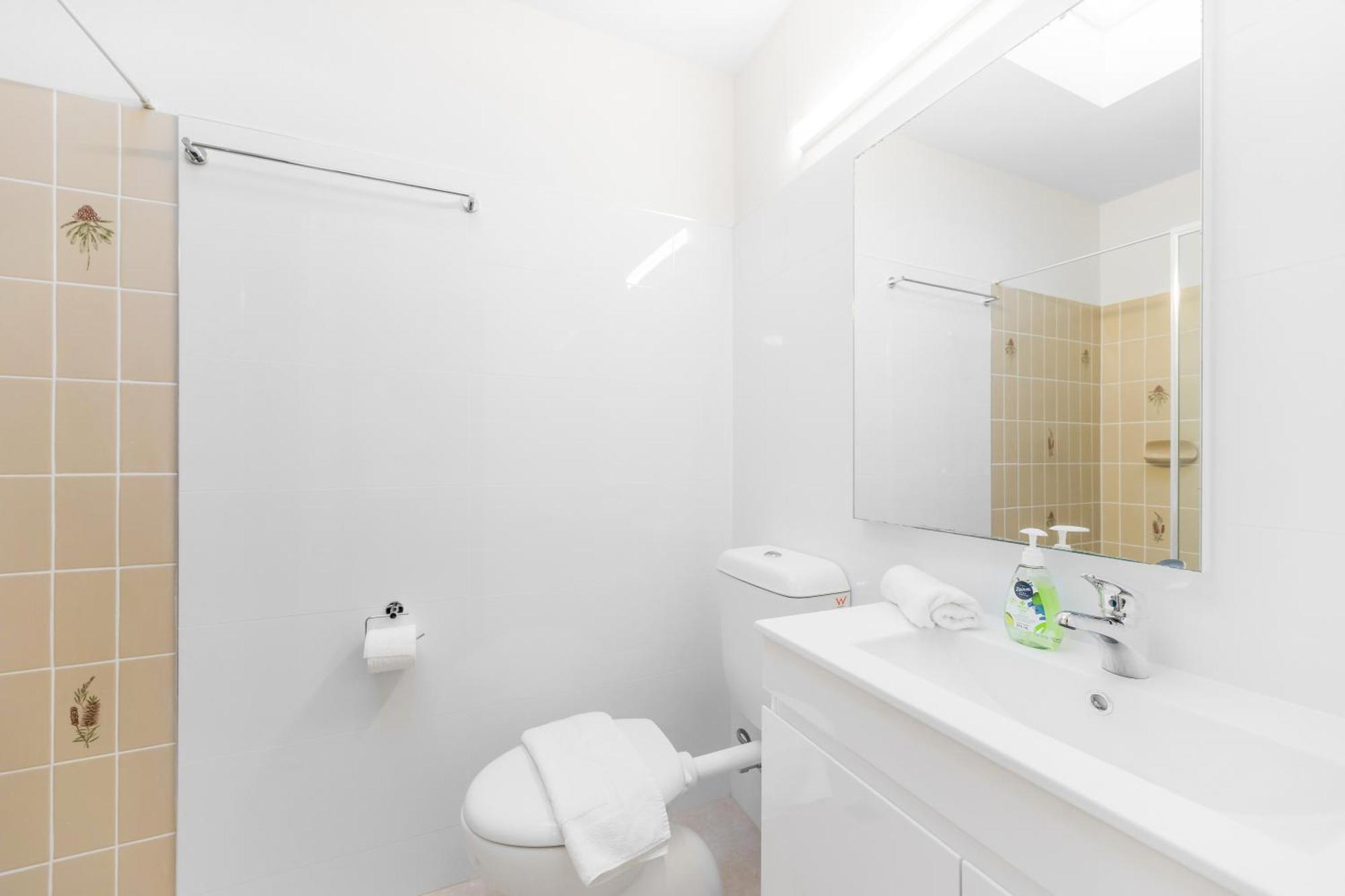 North 3b Townhouse Free P Sydney