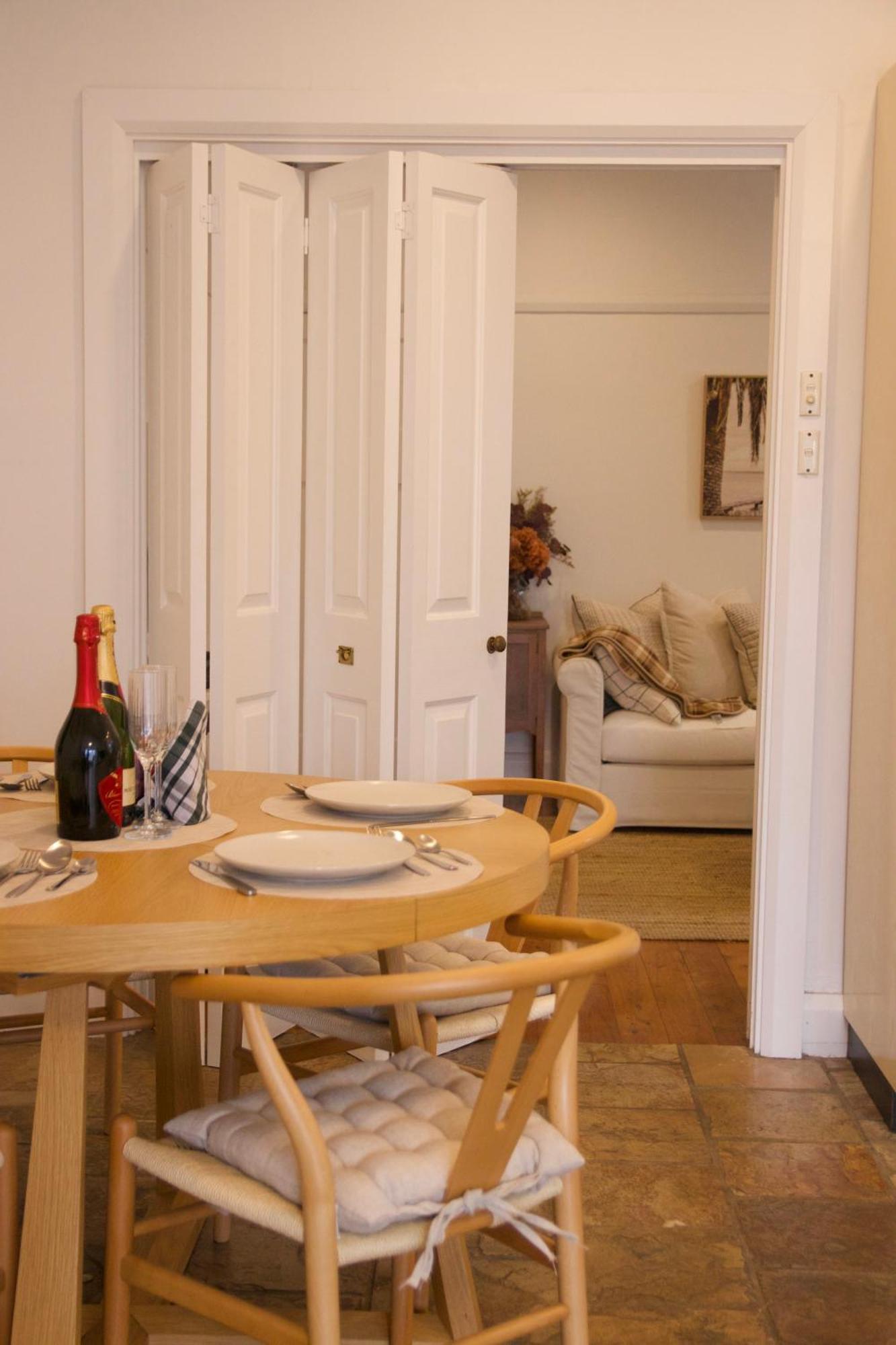 The Sanct North - Cozy Retreat Near Attractions Sydney