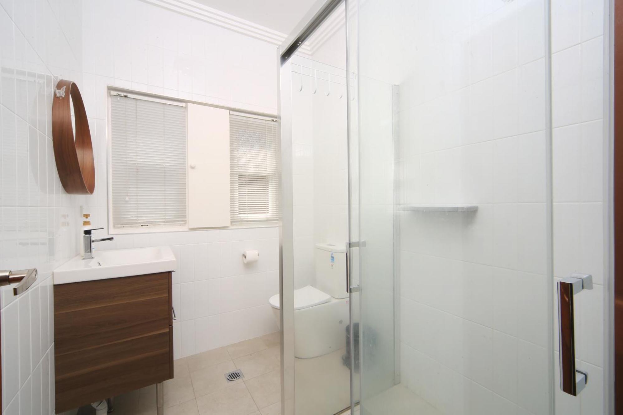Sydney, Bexley North 3bedrooms, Free Parking, Close To Train Station And Cbd Holiday home Sydney