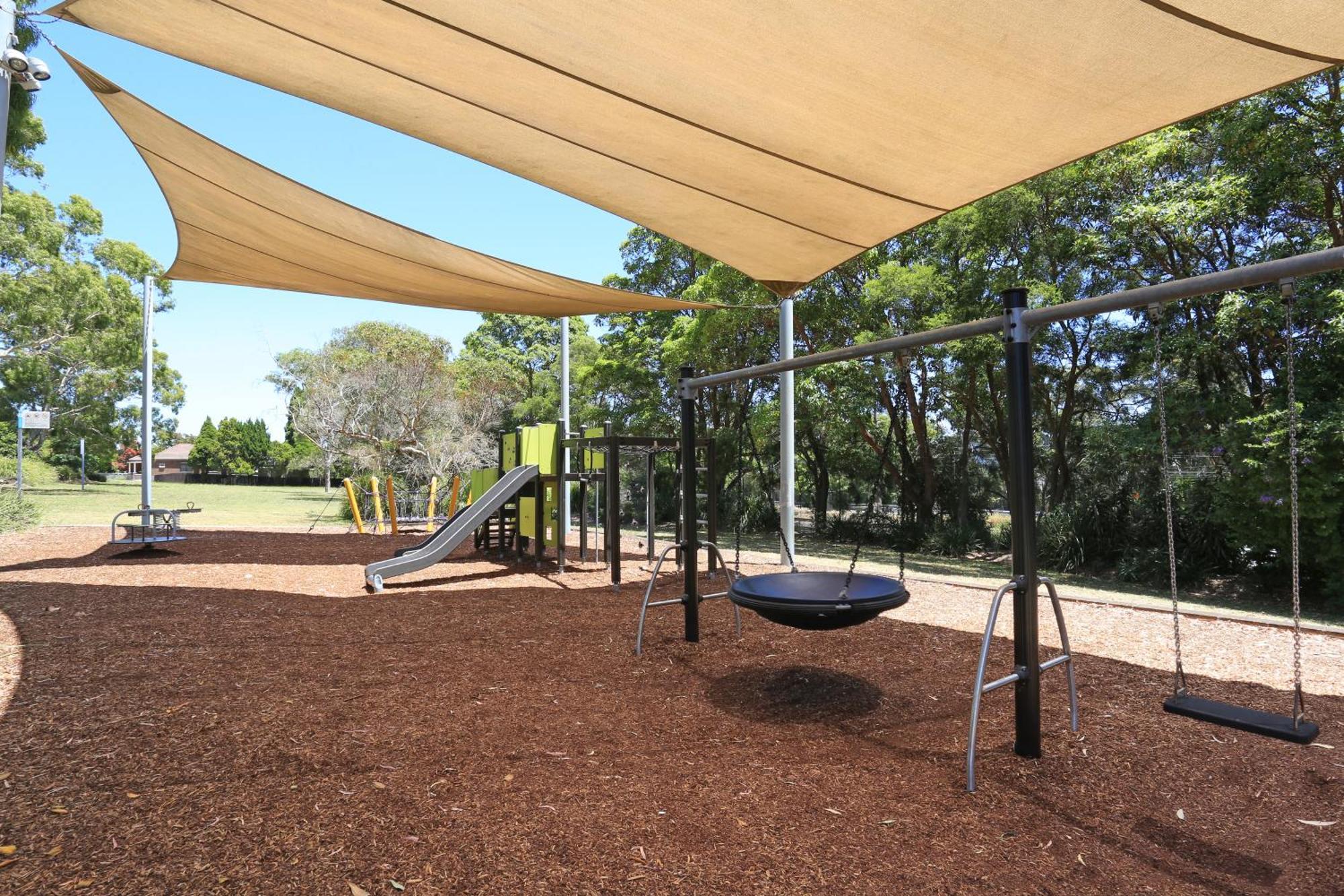 Sydney, Bexley North 3bedrooms, Free Parking, Close To Train Station And Cbd Holiday home