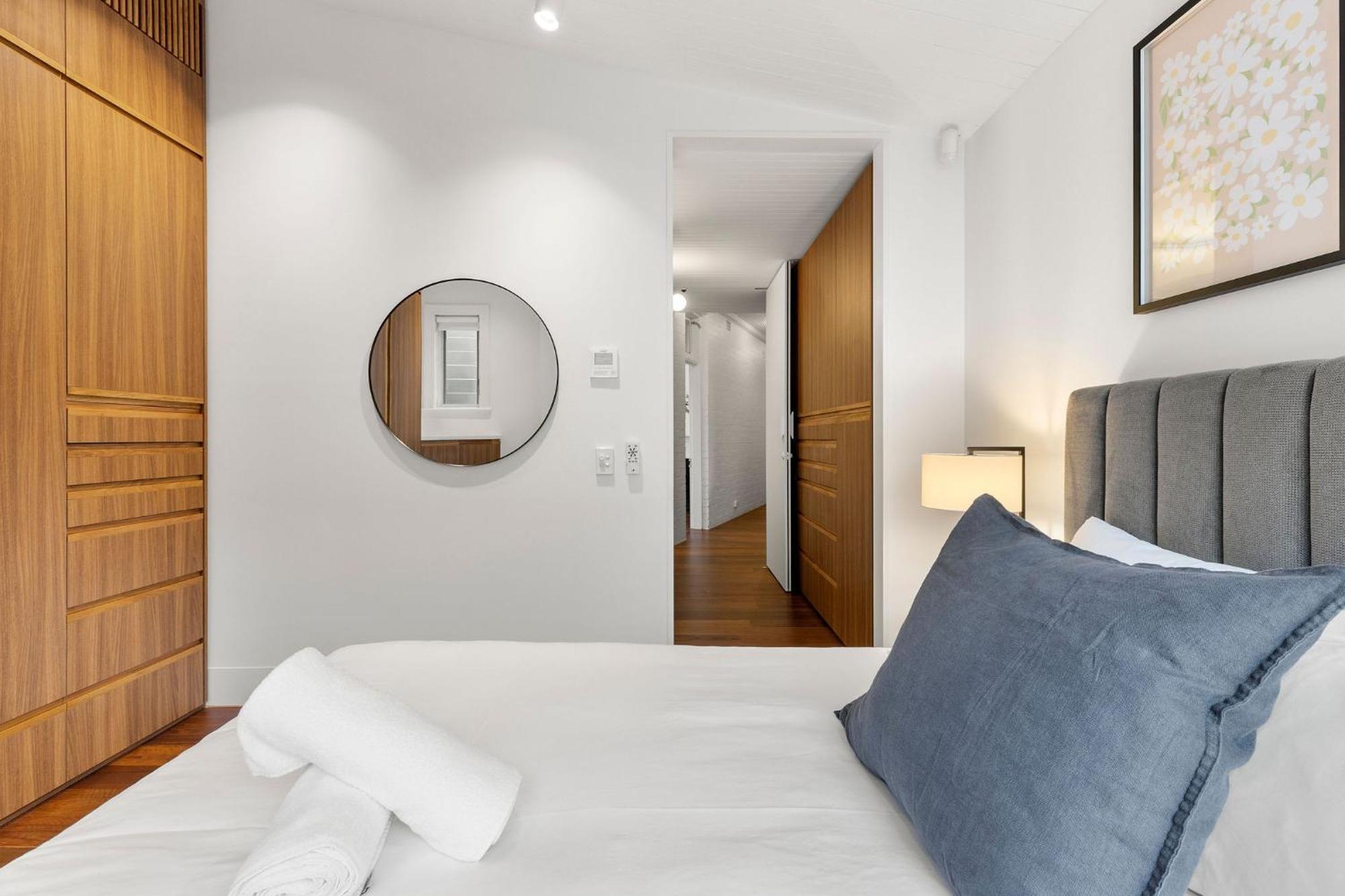 2-4 Trinity Avenue * Sydney