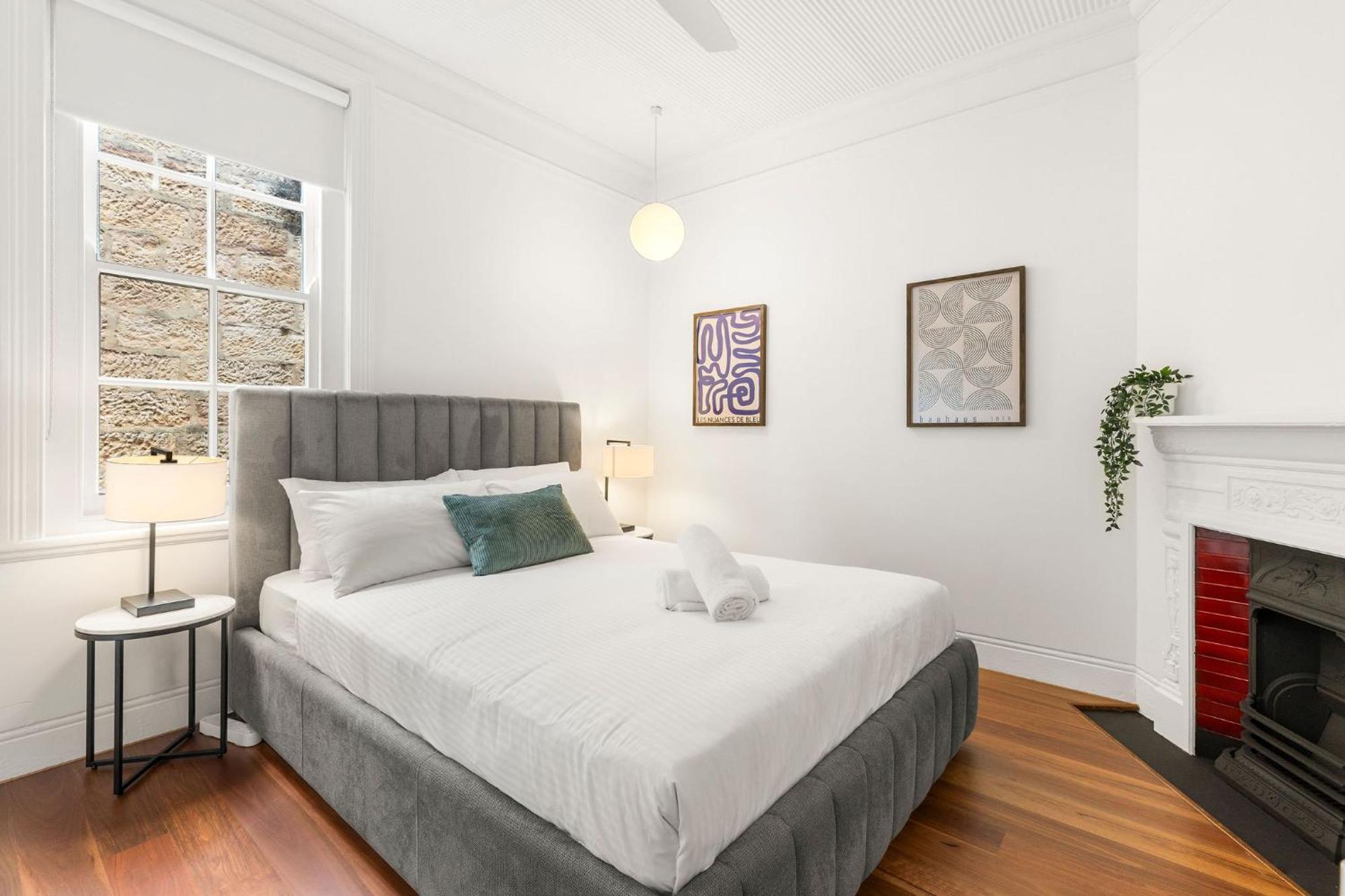 4 Trinity Avenue * Sydney