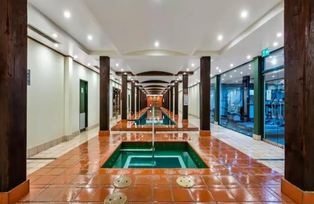 Luxe In Darling Harbour With Pool, Sauna & Gym - Icc 300m Sydney