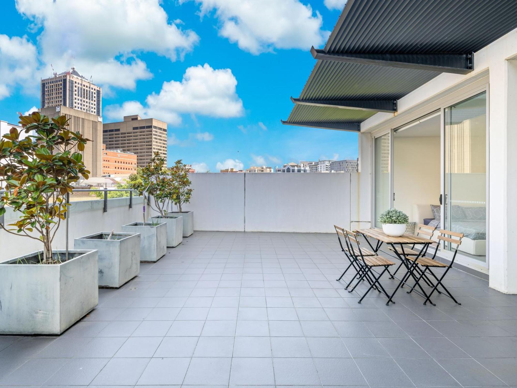 Apartment Luxury Oasis In Chinatown Sydney