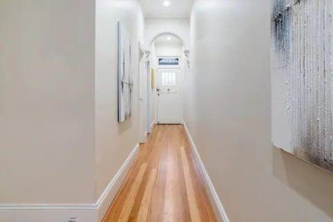 1 Bedroom In A In Queens Park Homestay *