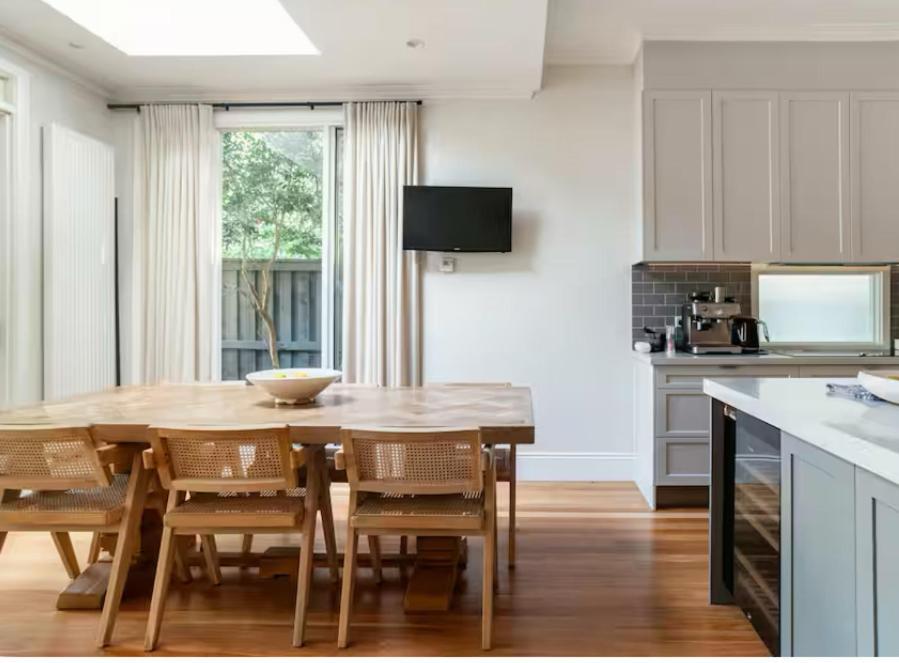 Homestay 1 Bedroom In A In Queens Park