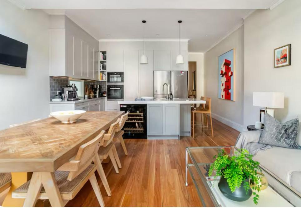 1 Bedroom In A In Queens Park Homestay *