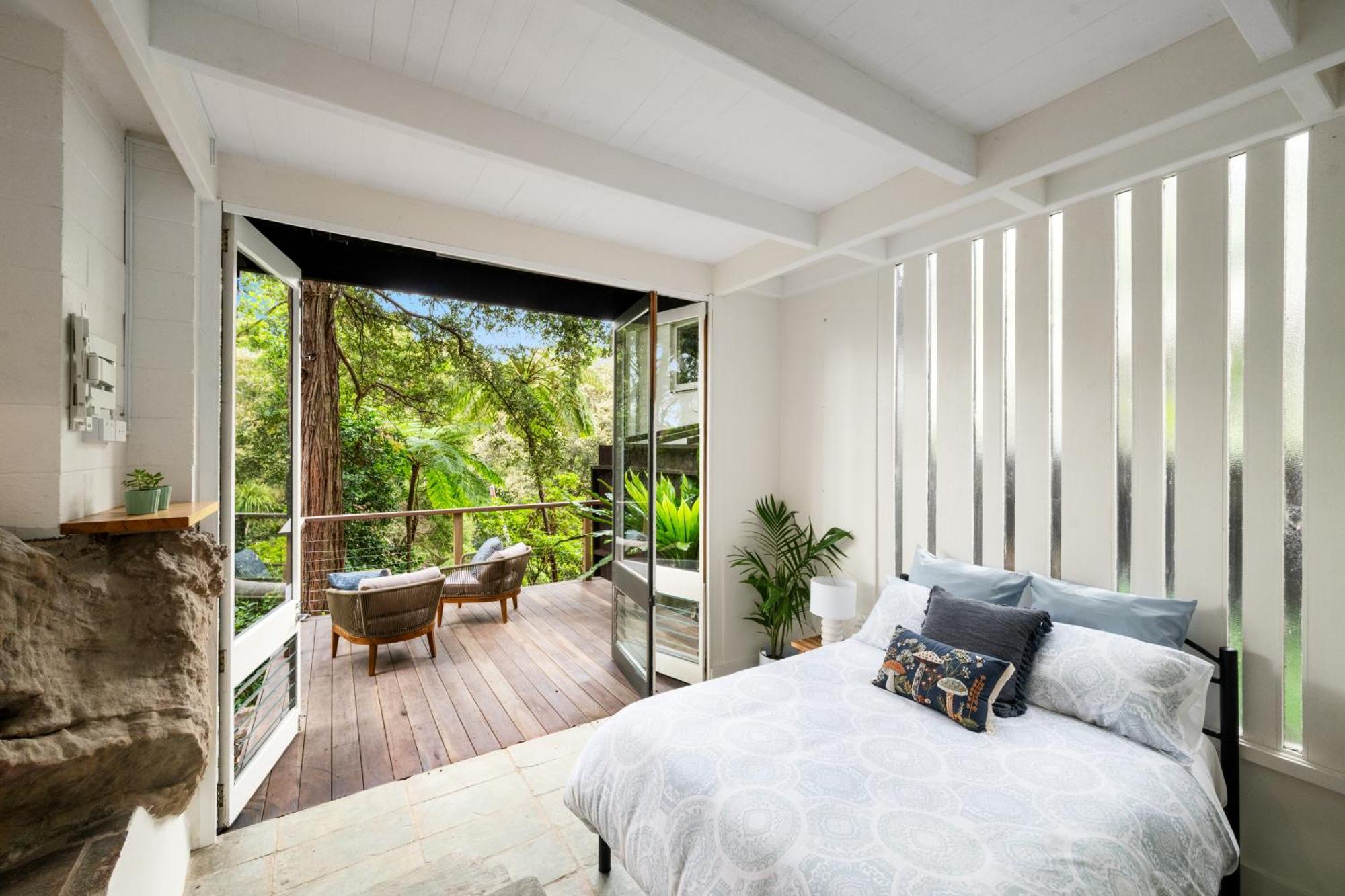 Apartment Luxury Escape - 4bd And Courtyard In Castlecrag *