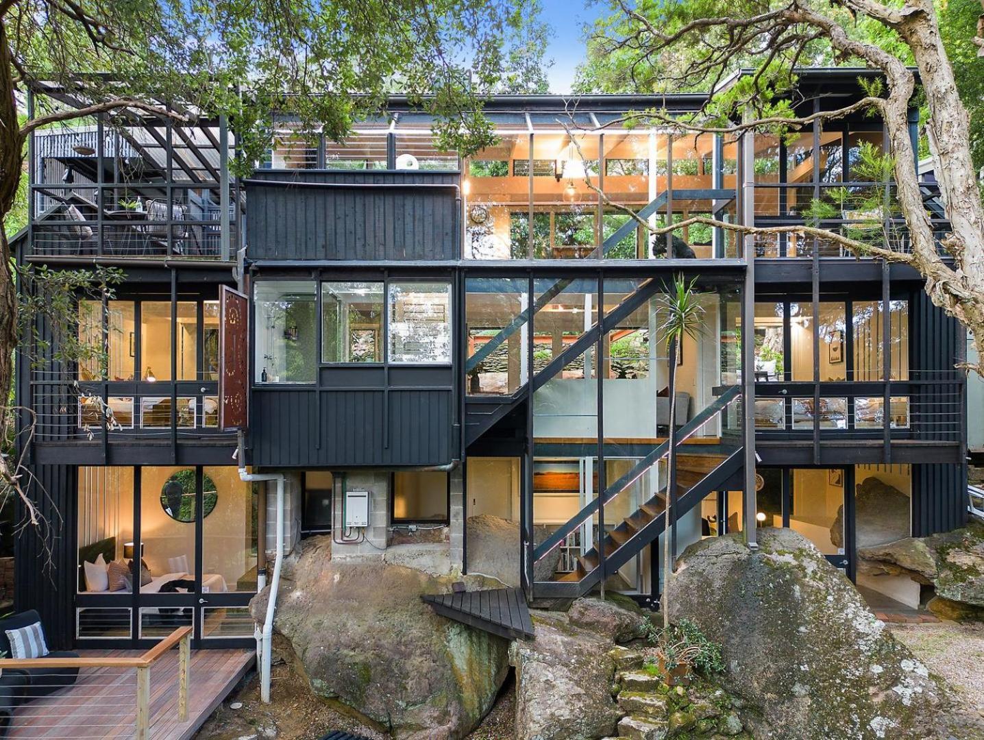 Apartment Luxury Escape - 4bd And Courtyard In Castlecrag *