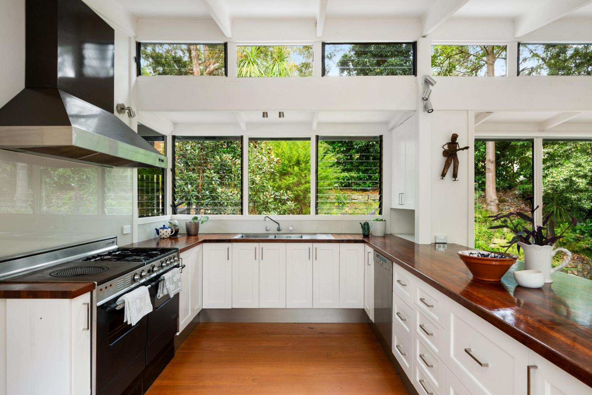 Luxury Escape - 4bd And Courtyard In Castlecrag Apartment