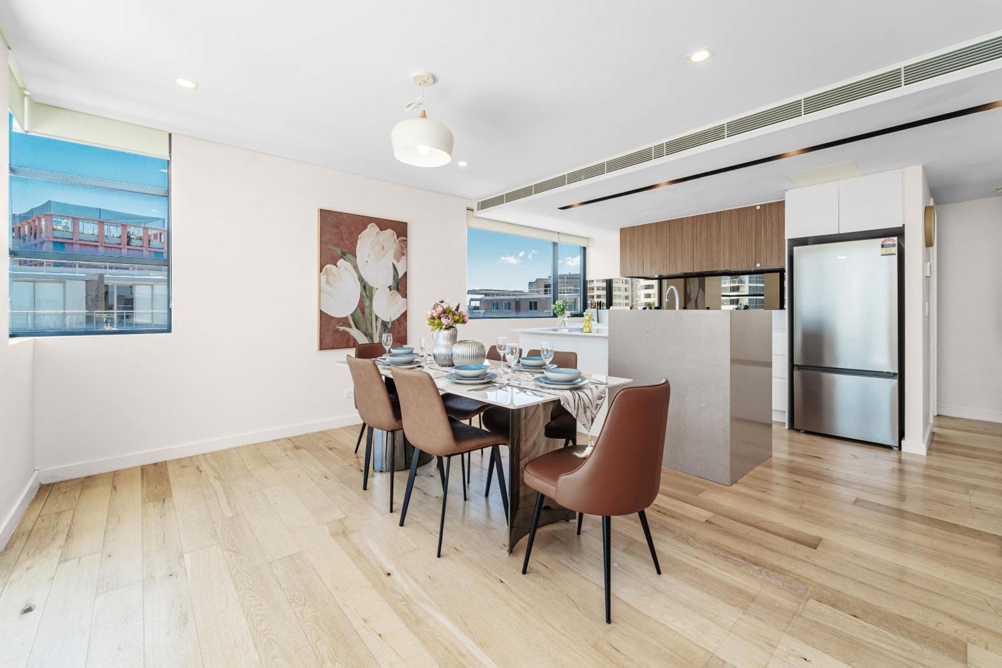 Mascot Spacious Loft Near Train Apartment Sydney