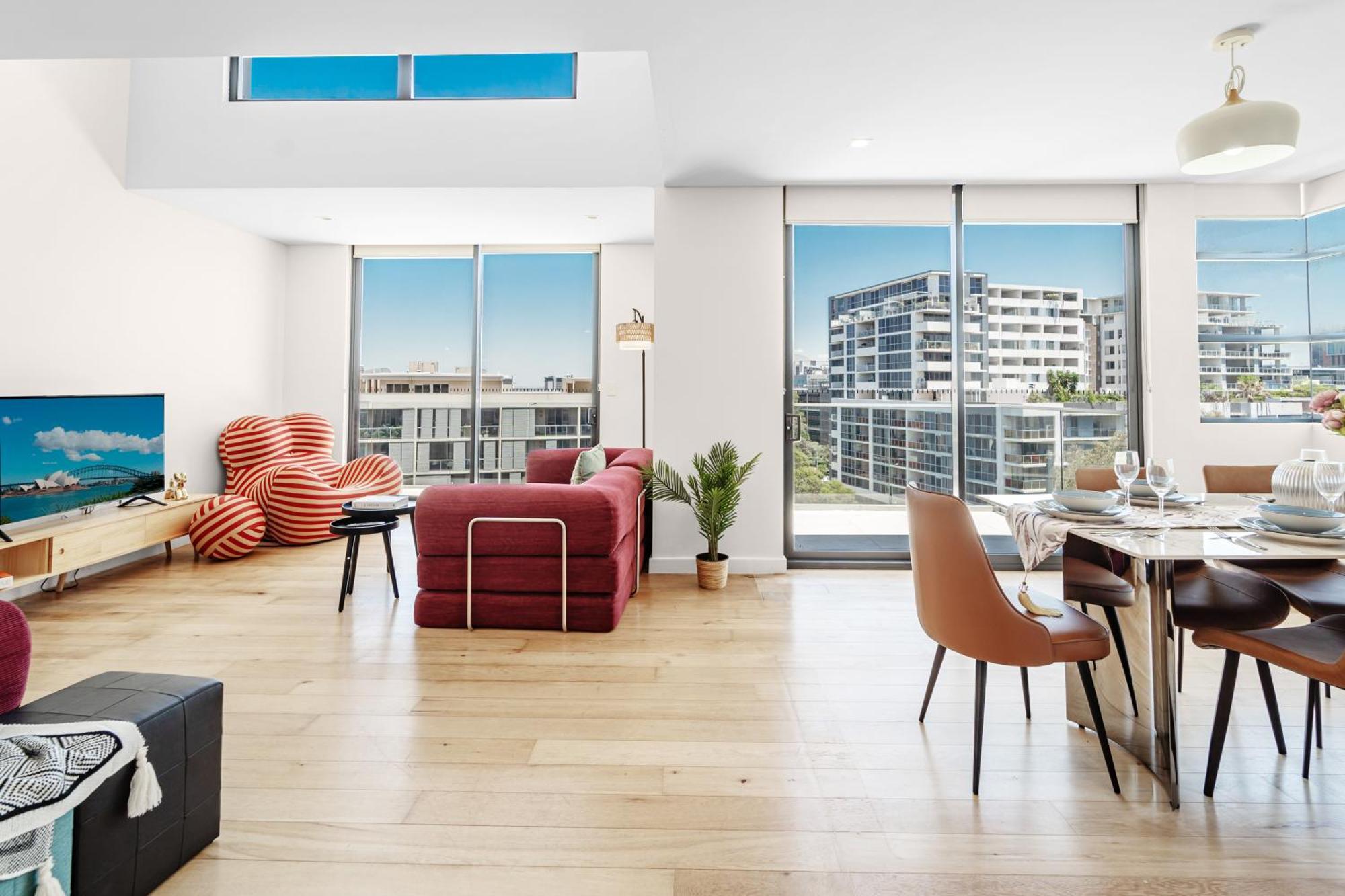 Apartment Mascot Spacious Loft Near Train *