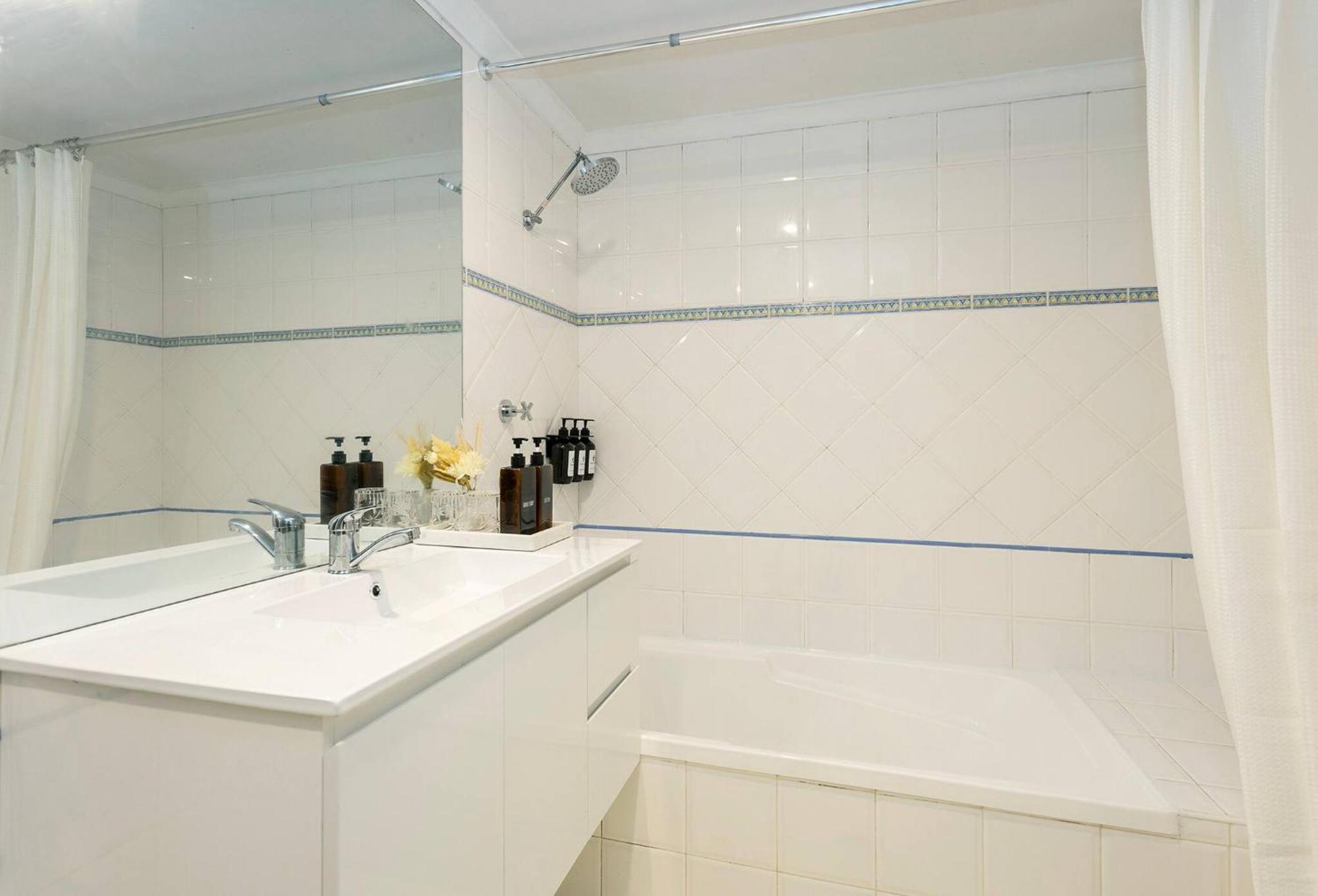 Luxurious Manly Retreat With Beachside Bliss Sydney