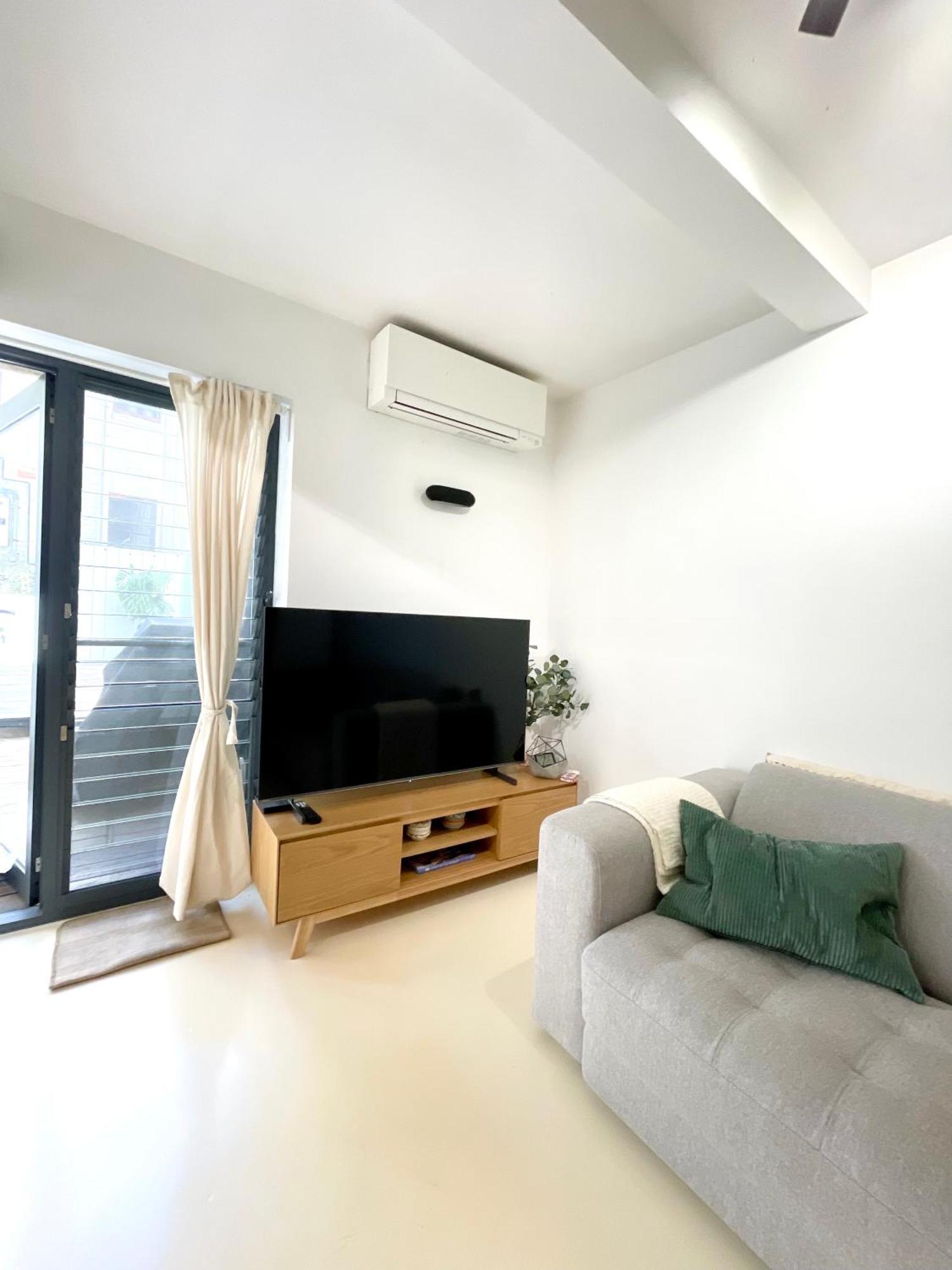 Apartment Secret Garden House In