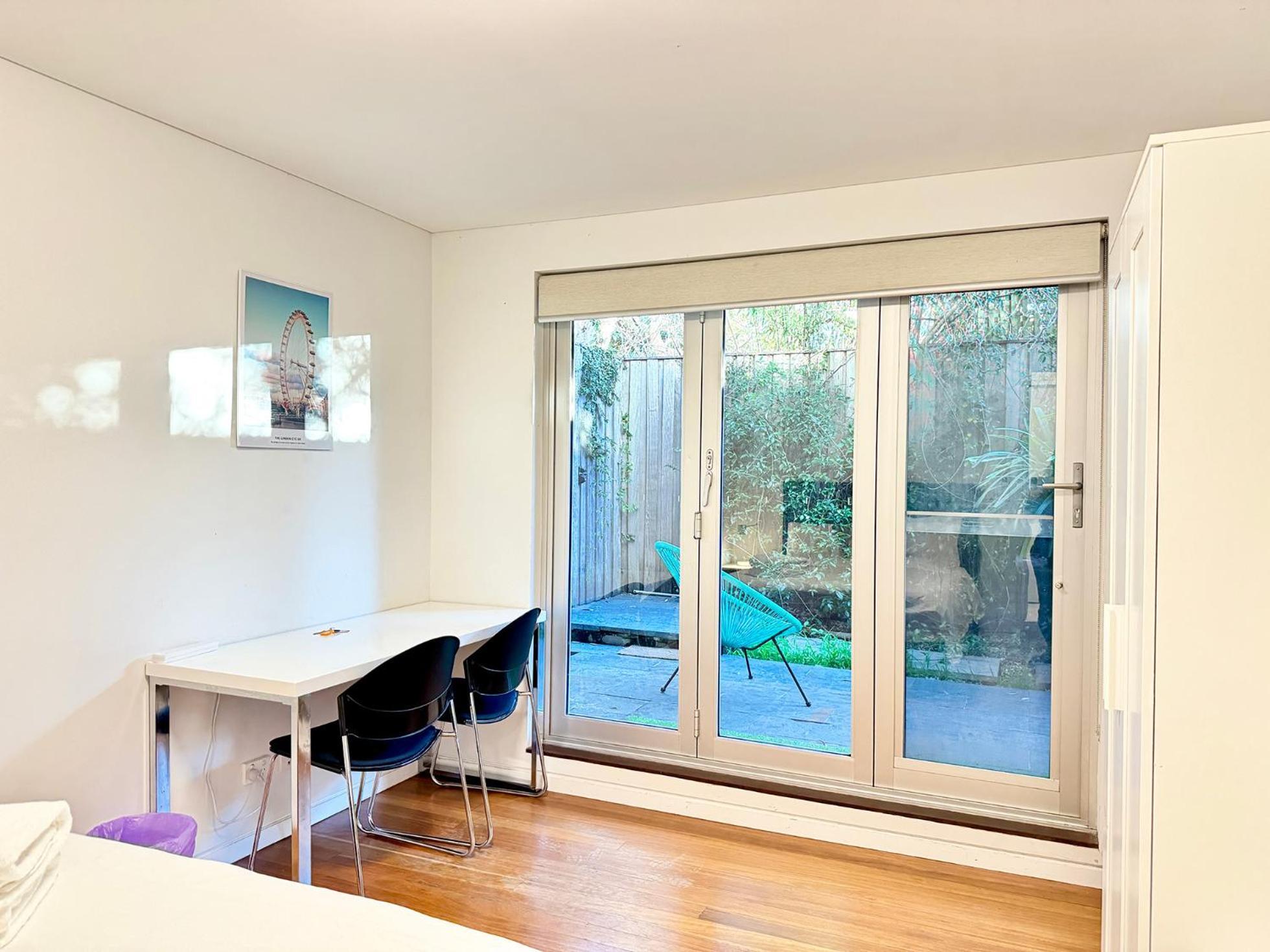 Glebe Air-con *