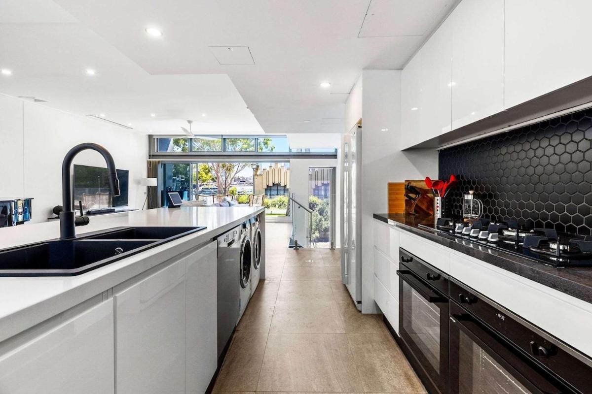 Beautiful House In Glebe With Two-car Garage Sydney