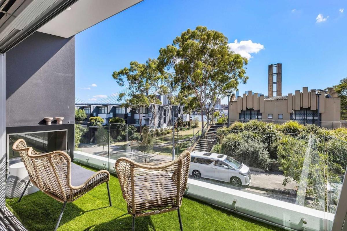 Beautiful House In Glebe With Two-car Garage Sydney
