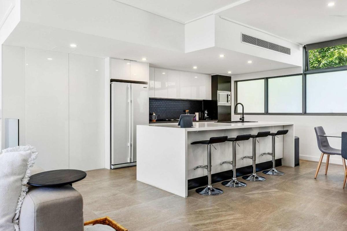 Apartment Beautiful House In Glebe With Two-car Garage