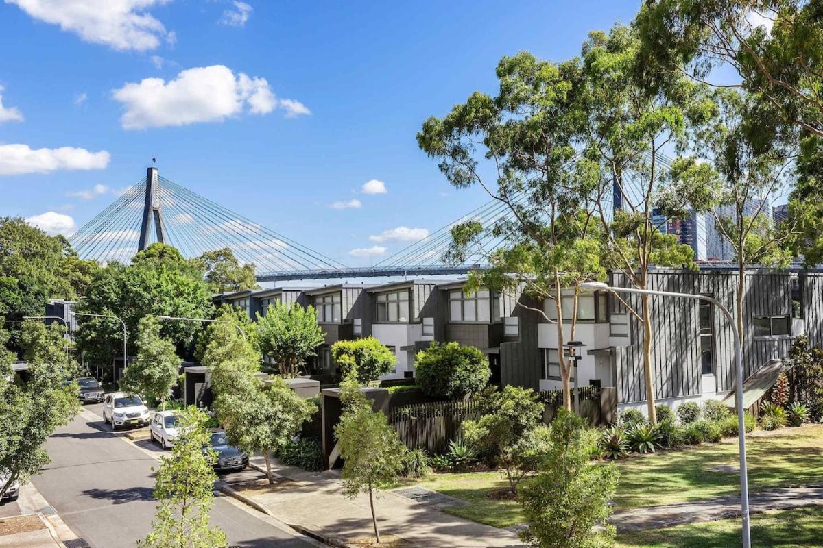 Beautiful House In Glebe With Two-car Garage Apartment Sydney