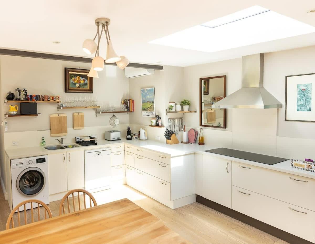 Charm & History 3bdr Close To Harbour Views Holiday home