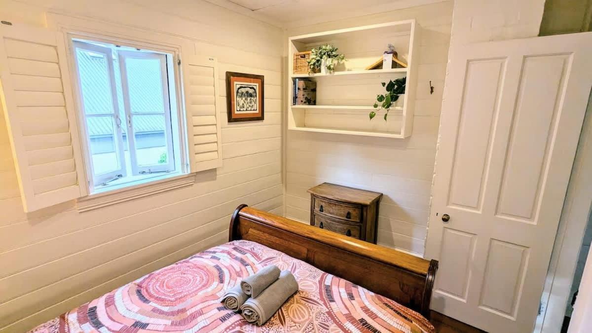 Charm & History 3bdr Close To Harbour Views