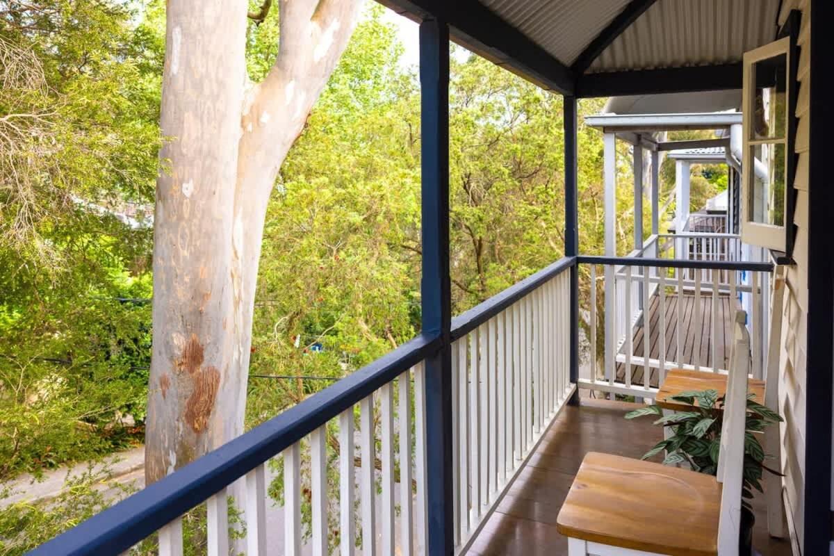 Charm & History 3bdr Close To Harbour Views Sydney
