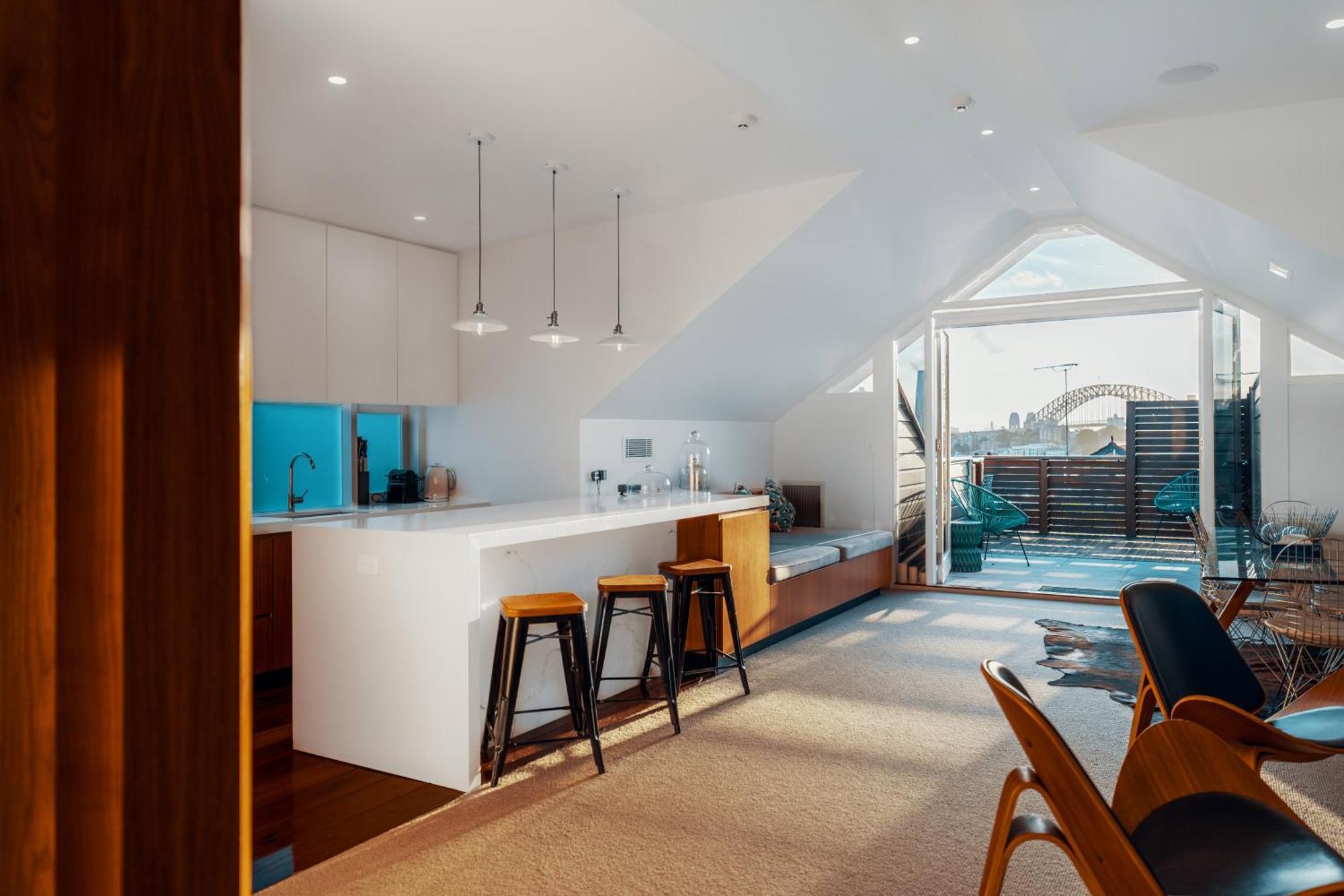 Cremorne Point Manor Guest house Sydney