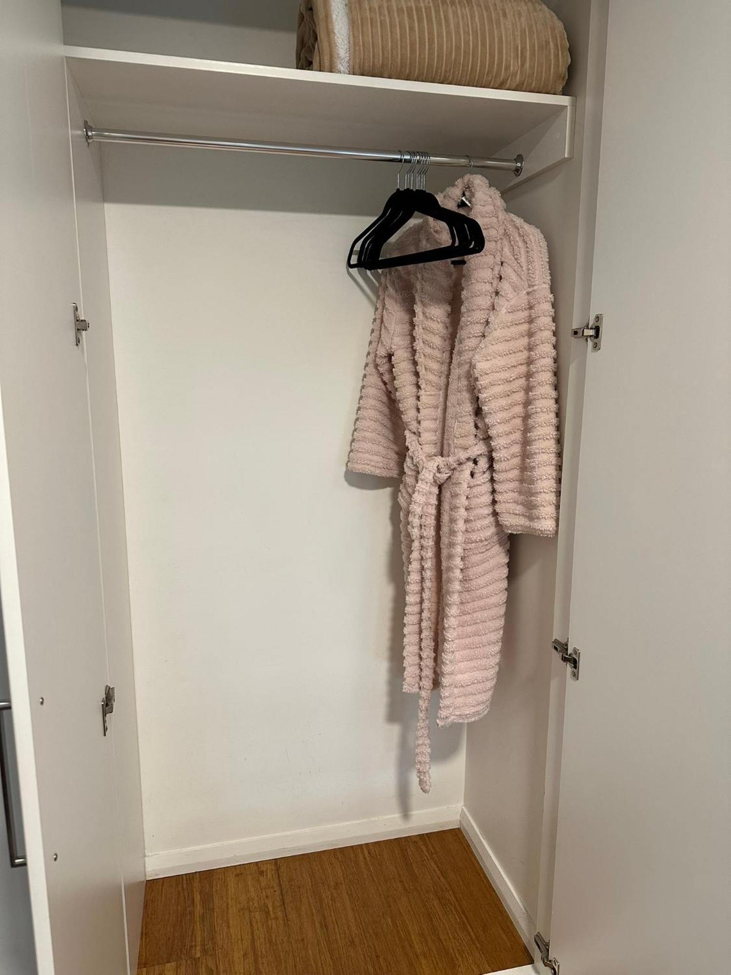 Apartment Stylish 1 Bedroom Location