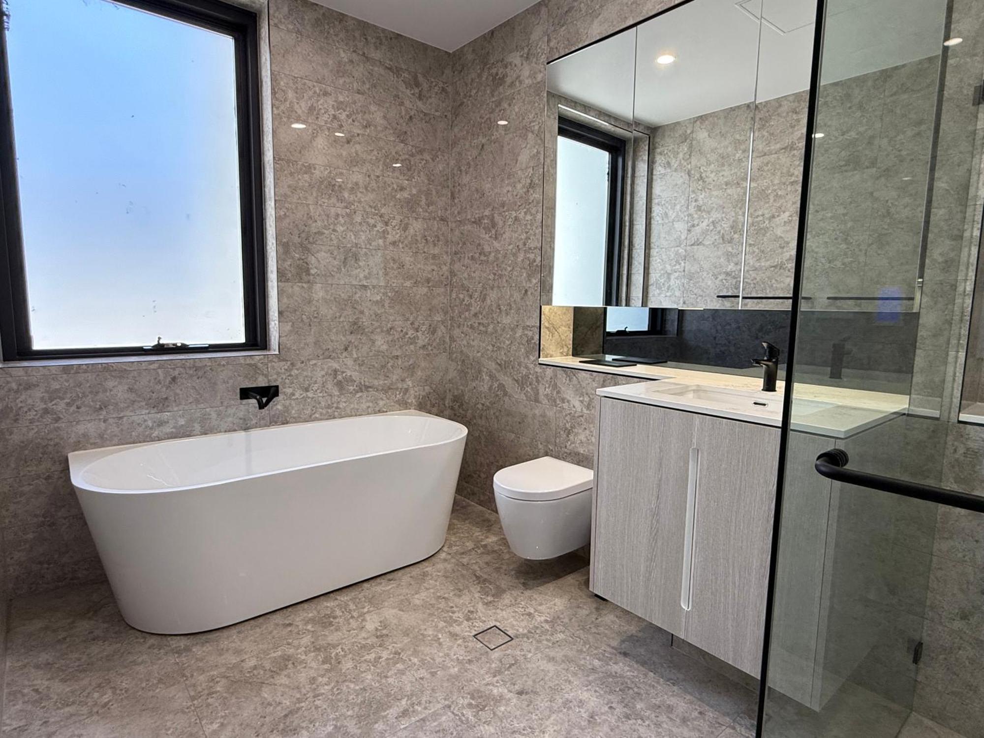 Villa Eastgardens 4bed 3bath Brand New Townhouse 2 Car *
