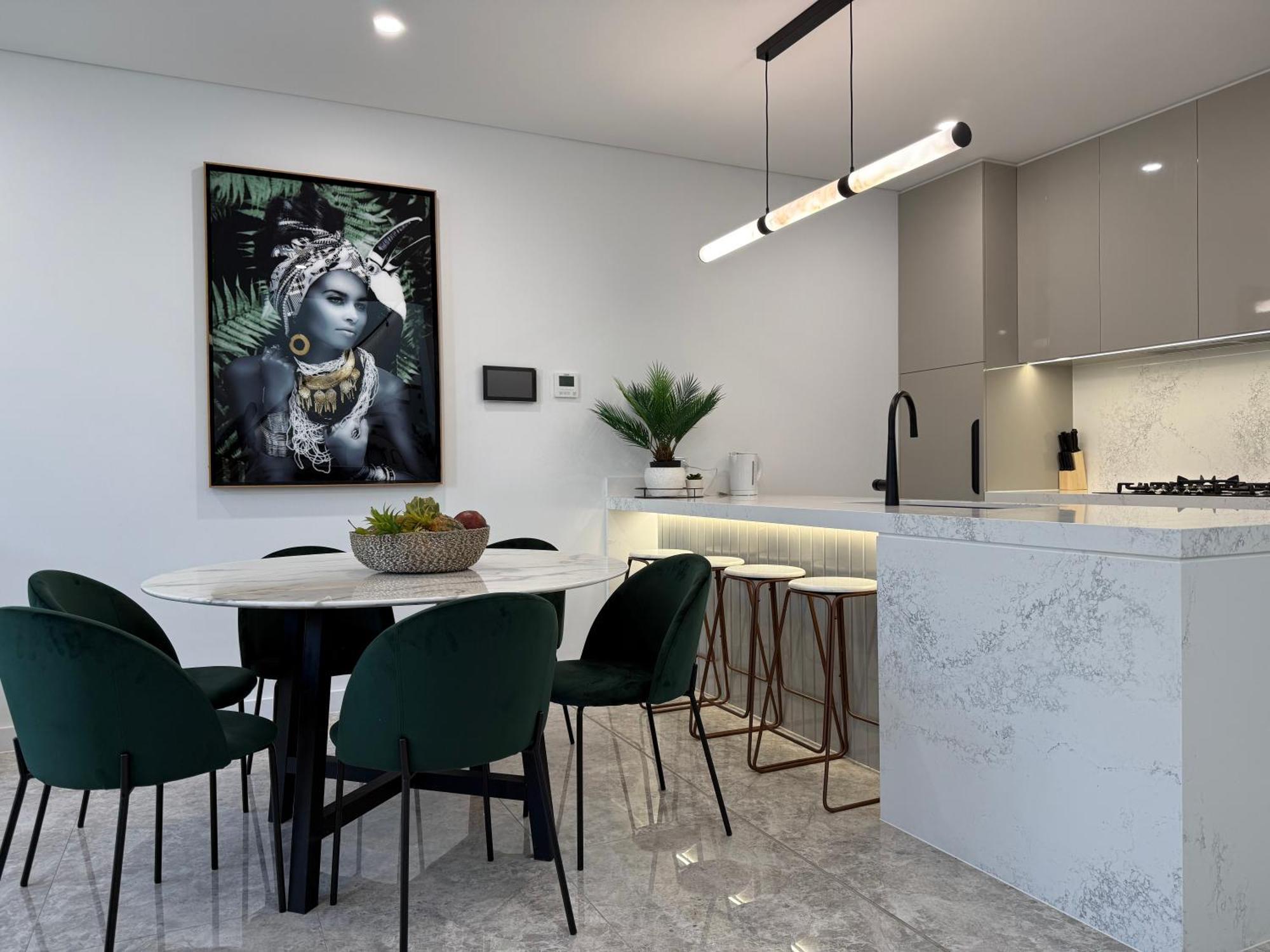 Eastgardens 4bed 3bath Brand New Townhouse 2 Car Villa