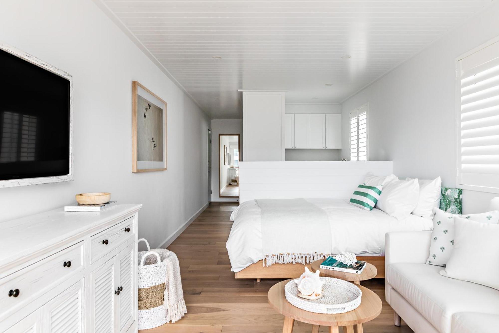 The At Bondi Queen 2 Apartment *