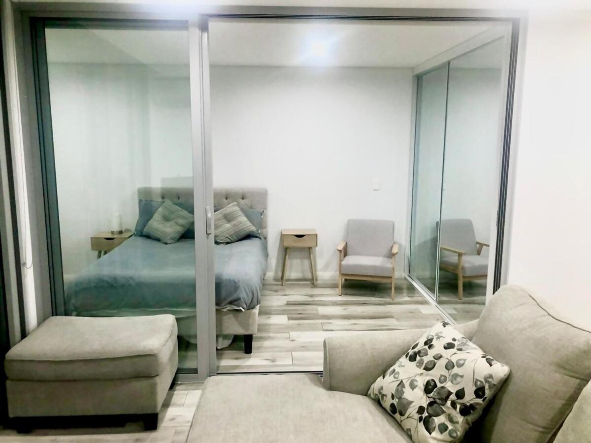 One Bedroom Oasis In Strathfield *
