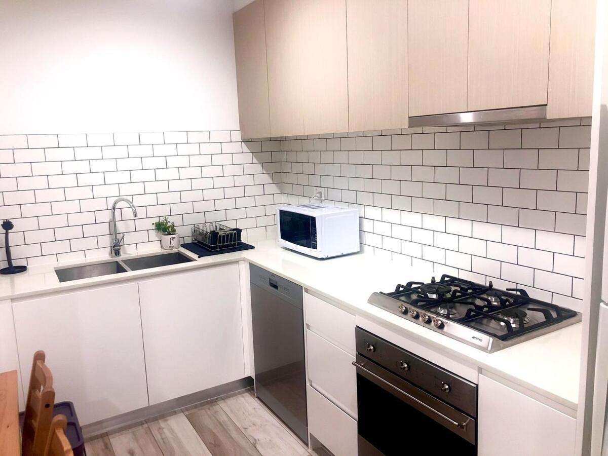 One Bedroom Oasis In Strathfield * Sydney