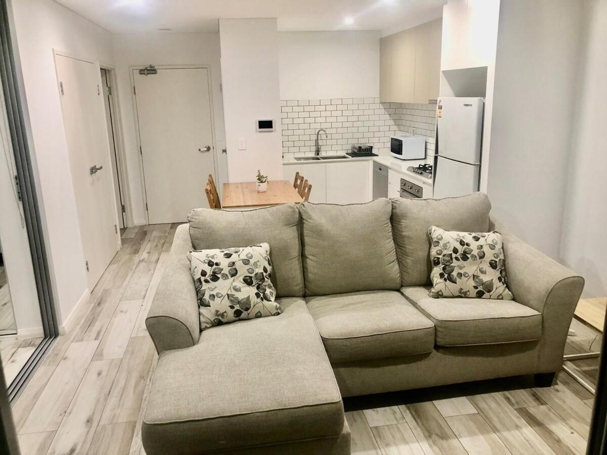 One Bedroom Oasis In Strathfield * Sydney