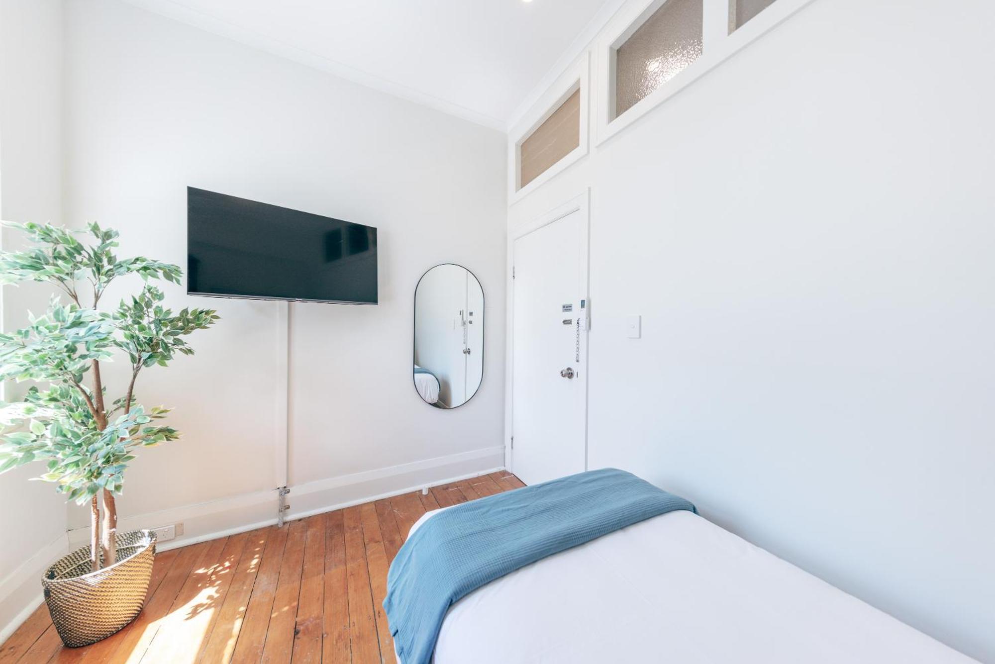 Gaslight - Adults Only Hotel