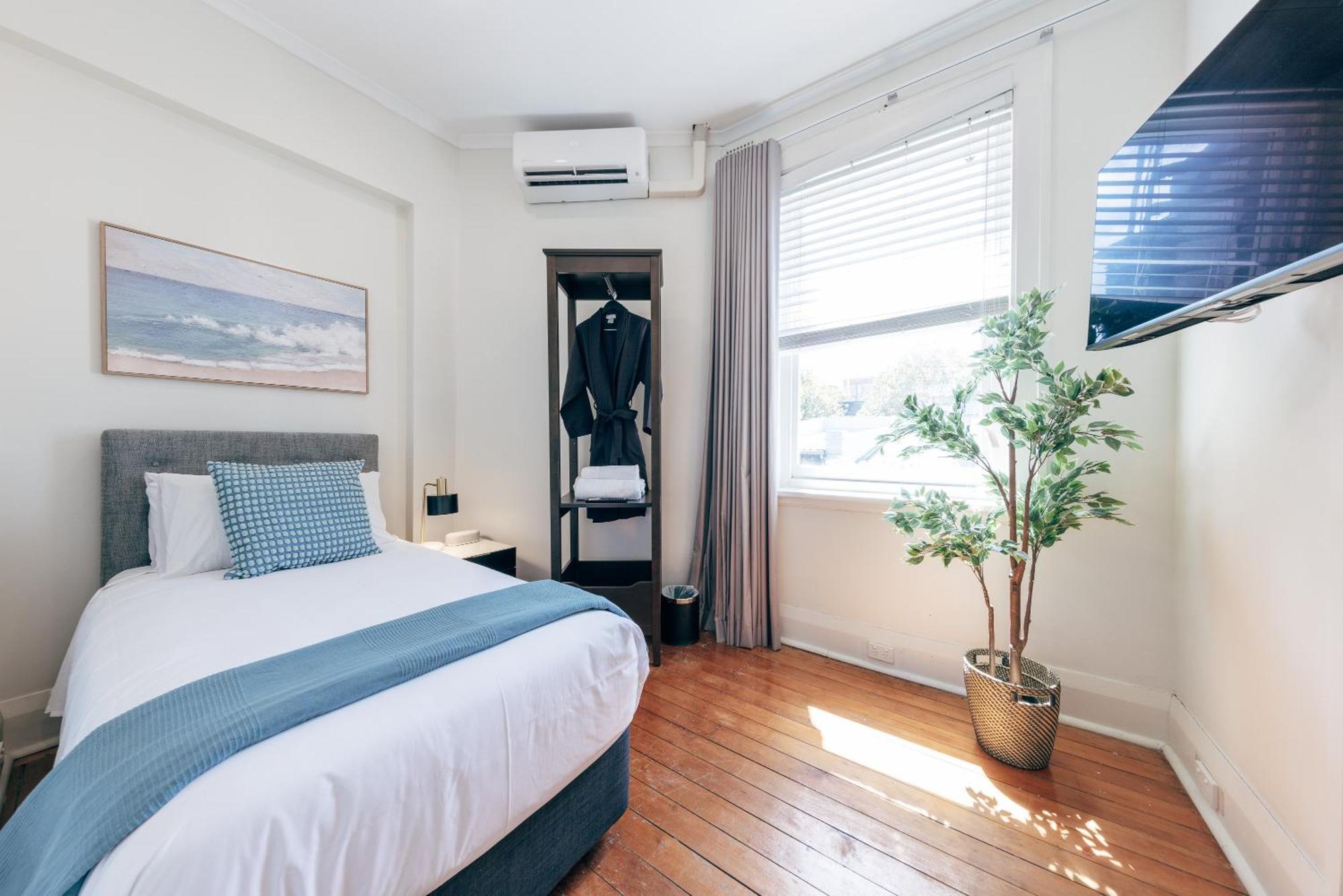 Gaslight - Adults Only Hotel