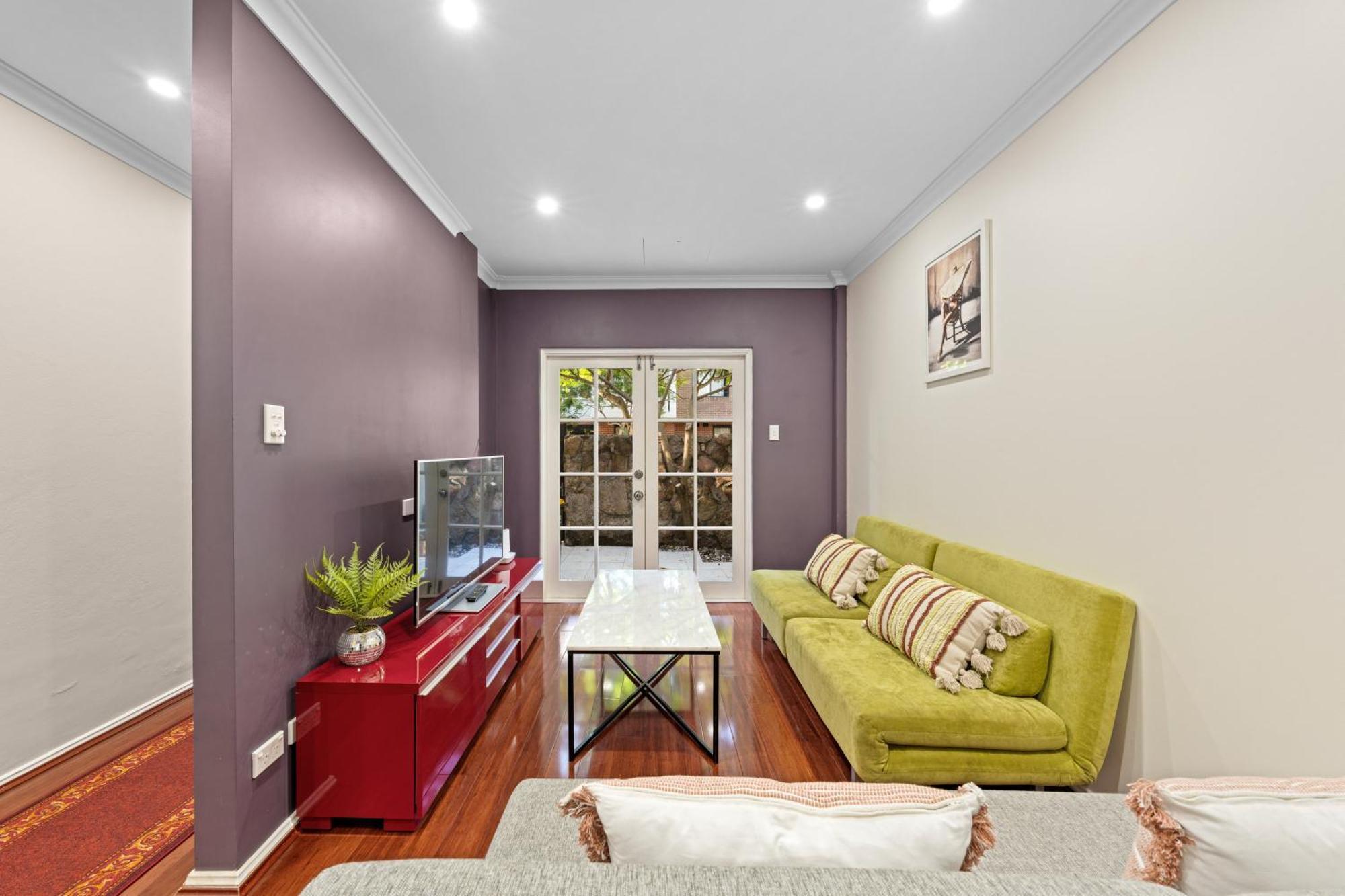 Comforting 2br House & Fishmarket & Casino-3 Mins Walk Ferienhaus