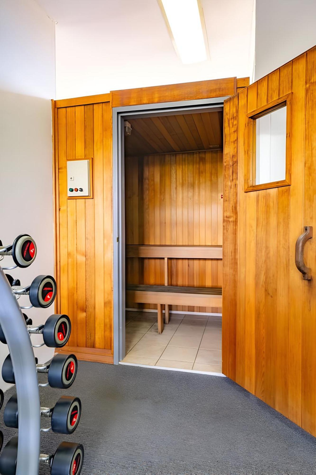 Bright 1br With On-site Gym I Sauna I Pool And Parking Apartment *
