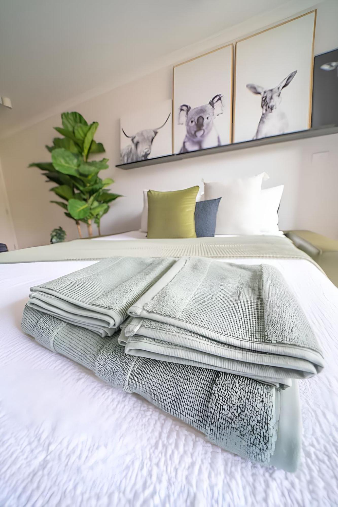 Apartment Bright 1br With On-site Gym I Sauna I Pool And Parking Sydney