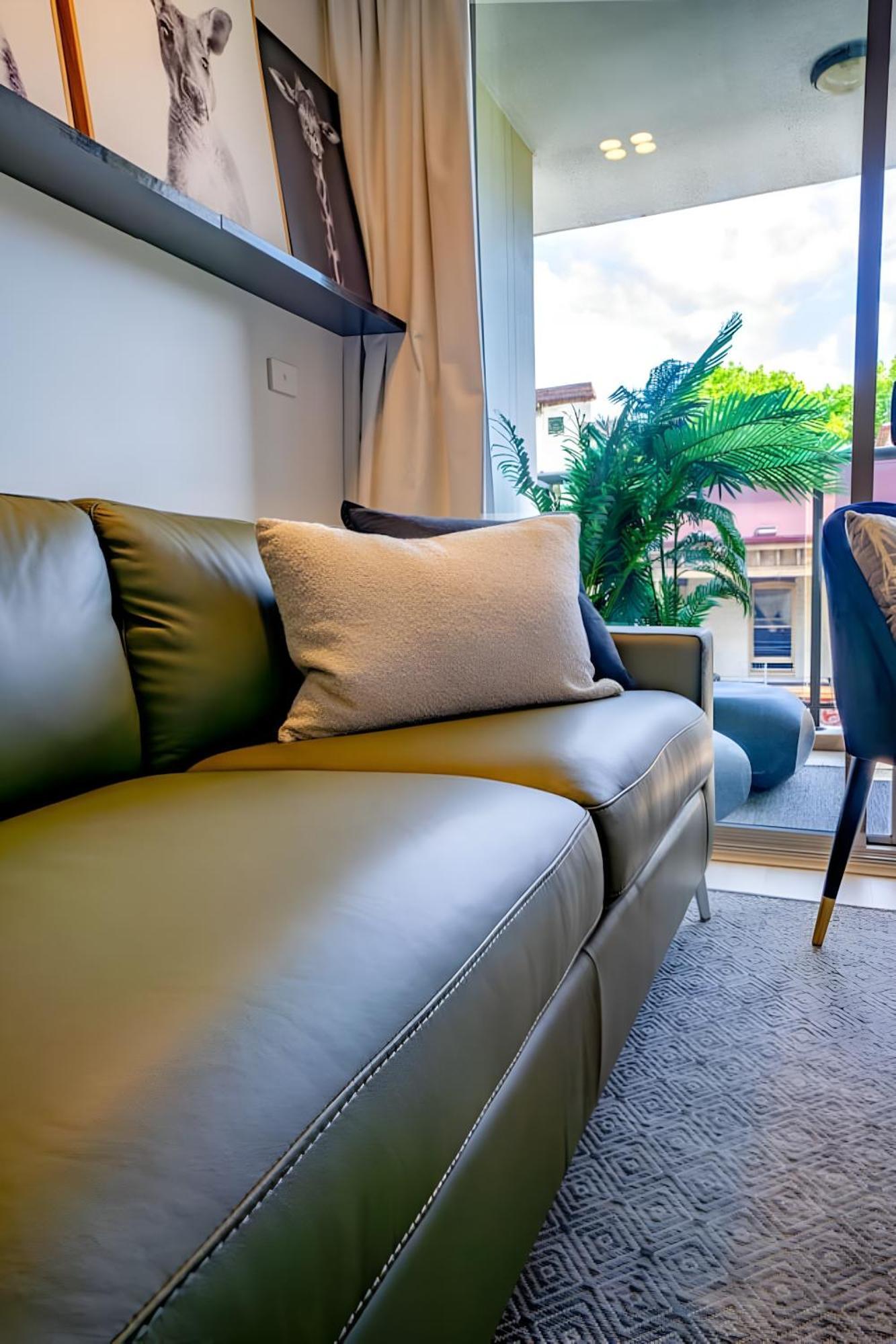 Bright 1br With On-site Gym I Sauna I Pool And Parking Apartment *