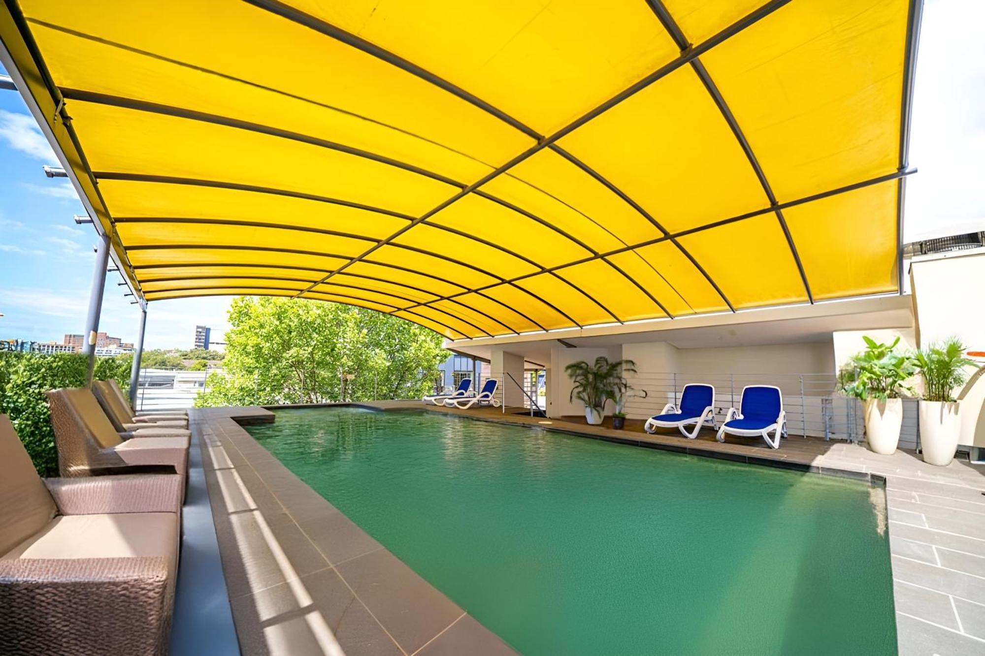 Bright 1br With On-site Gym I Sauna I Pool And Parking * Sydney