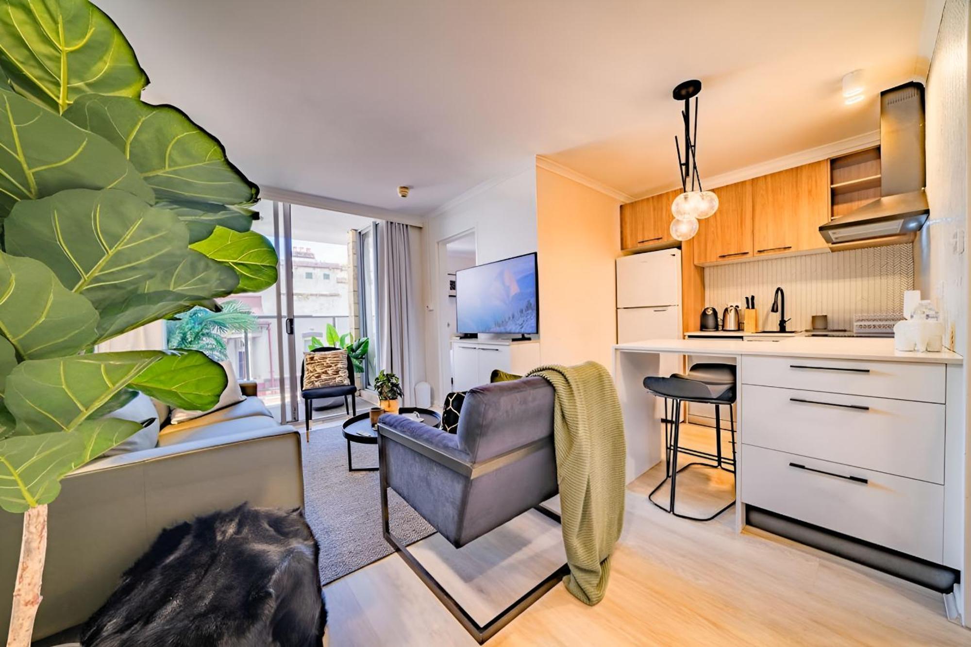 Apartment Bright 1br With On-site Gym I Sauna I Pool And Parking *