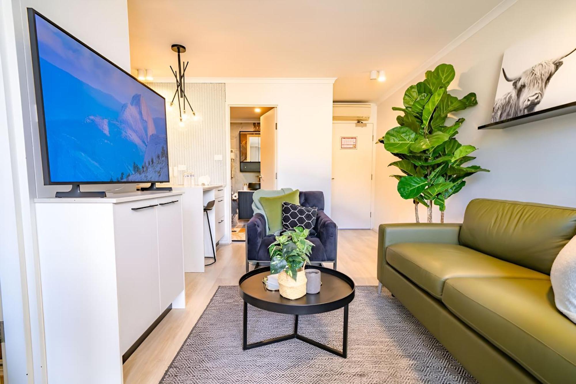 Bright 1br With On-site Gym I Sauna I Pool And Parking * Sydney