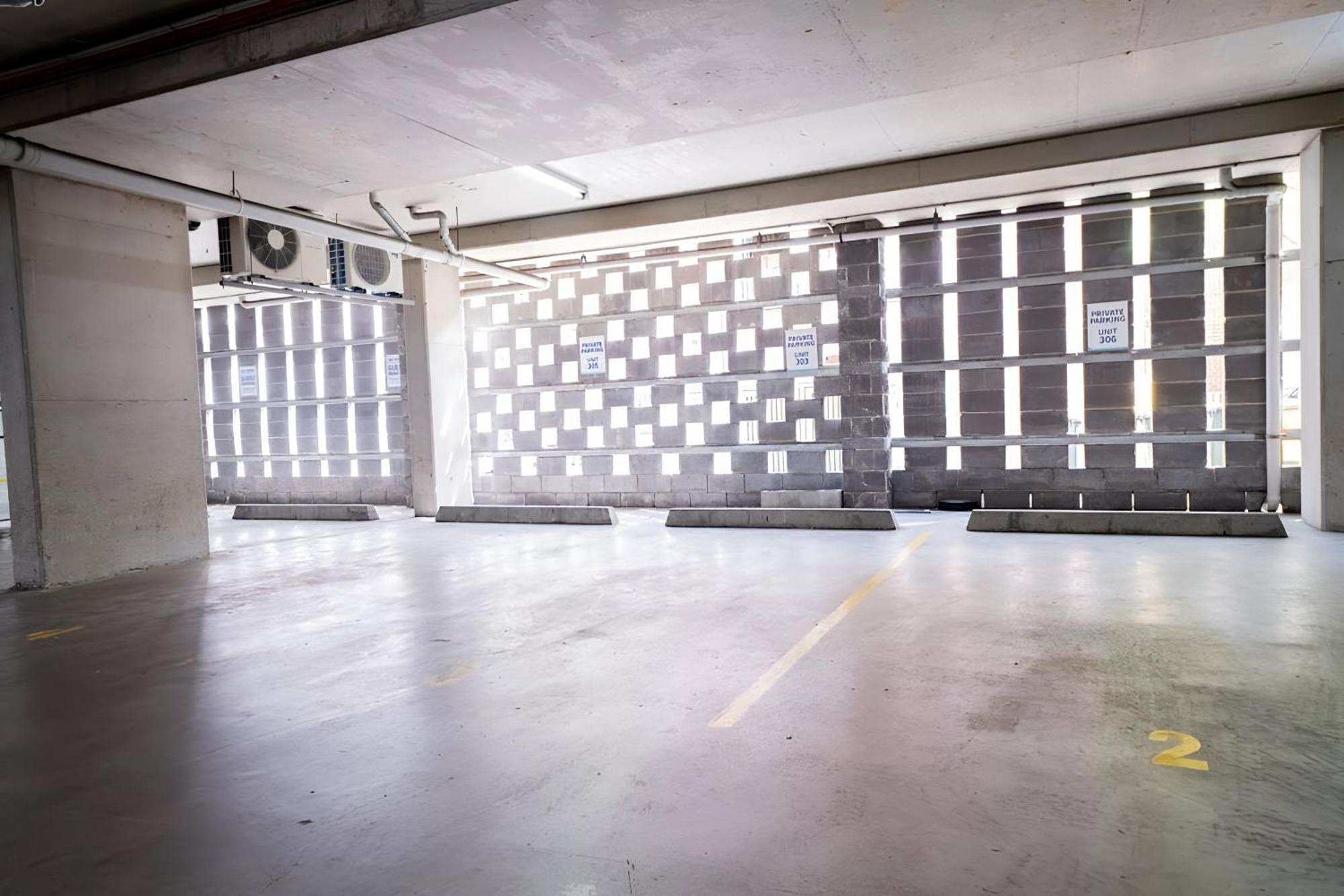 Bright 1br With On-site Gym I Sauna I Pool And Parking *