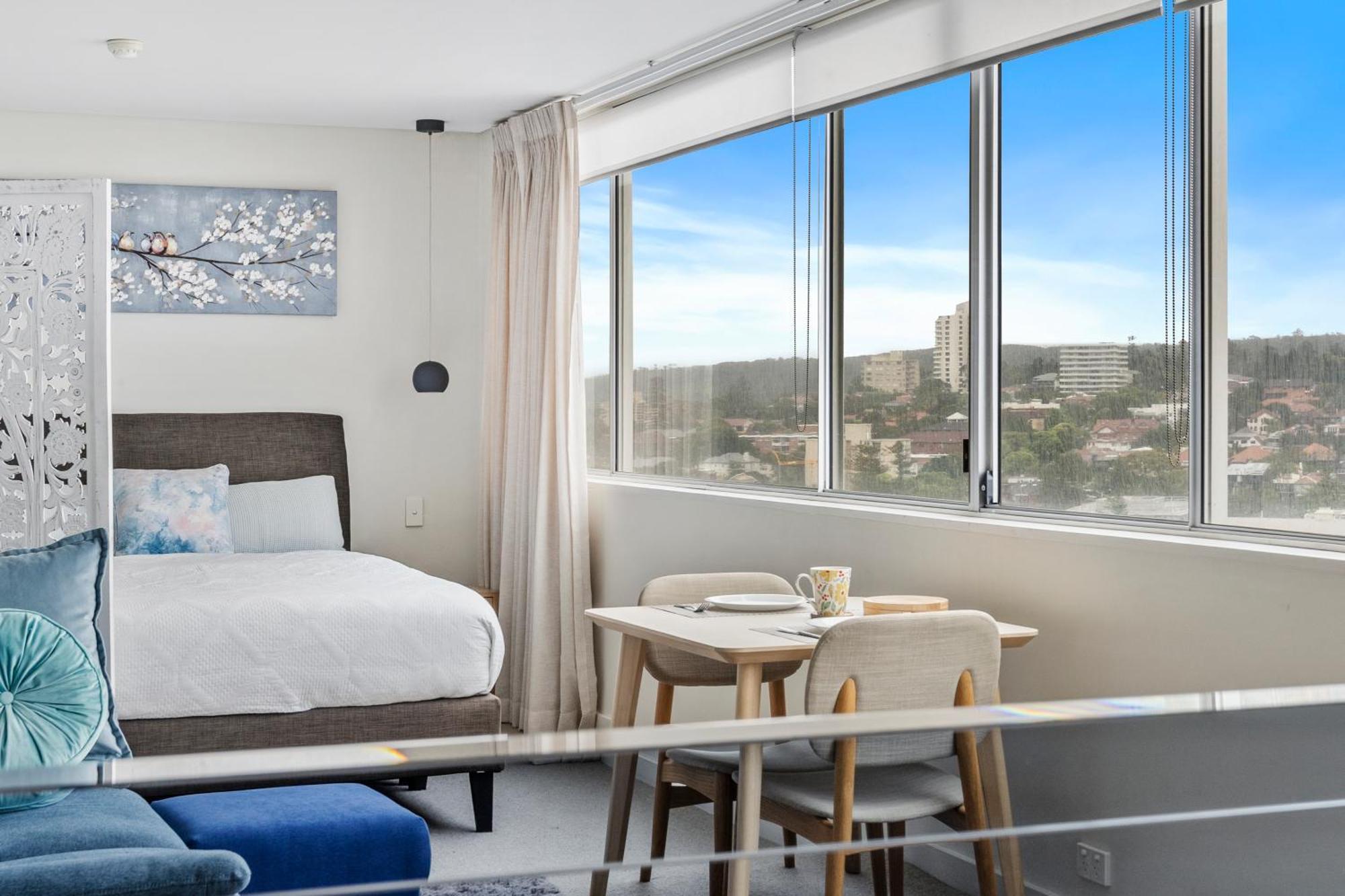 'coastal Nest' Elegant Pad With Million-dollar Views Apartment