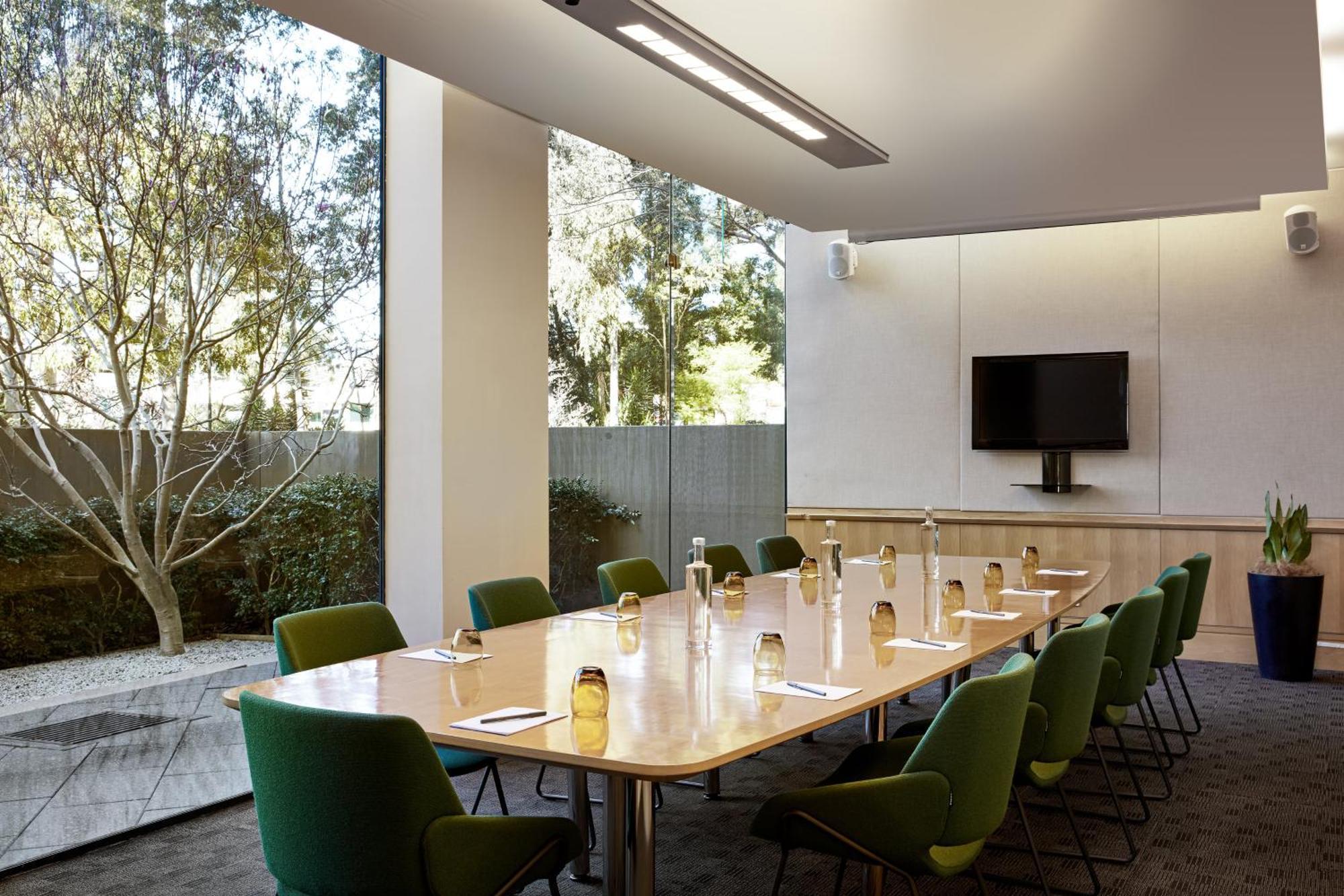 Crowne Plaza Macquarie Park By Ihg 4* Sydney