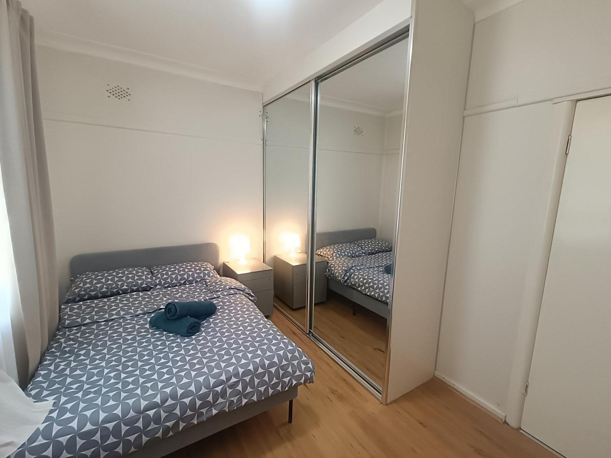 Homestay Quiet With Air Conditioning - E4