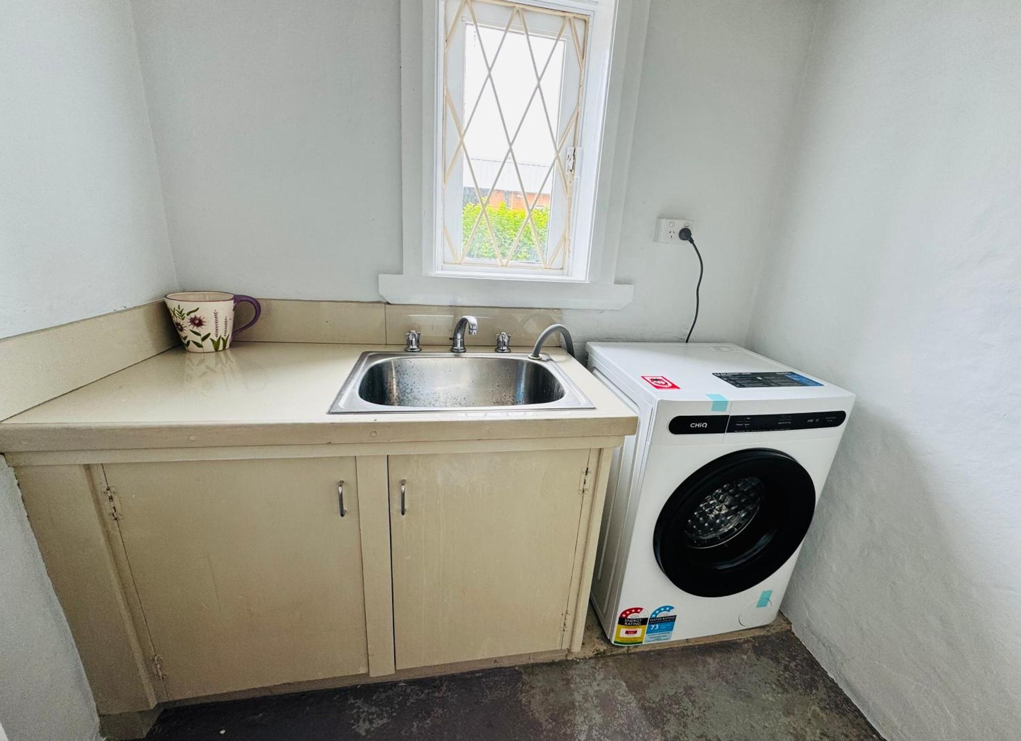 2 Bedroom House * Sidney