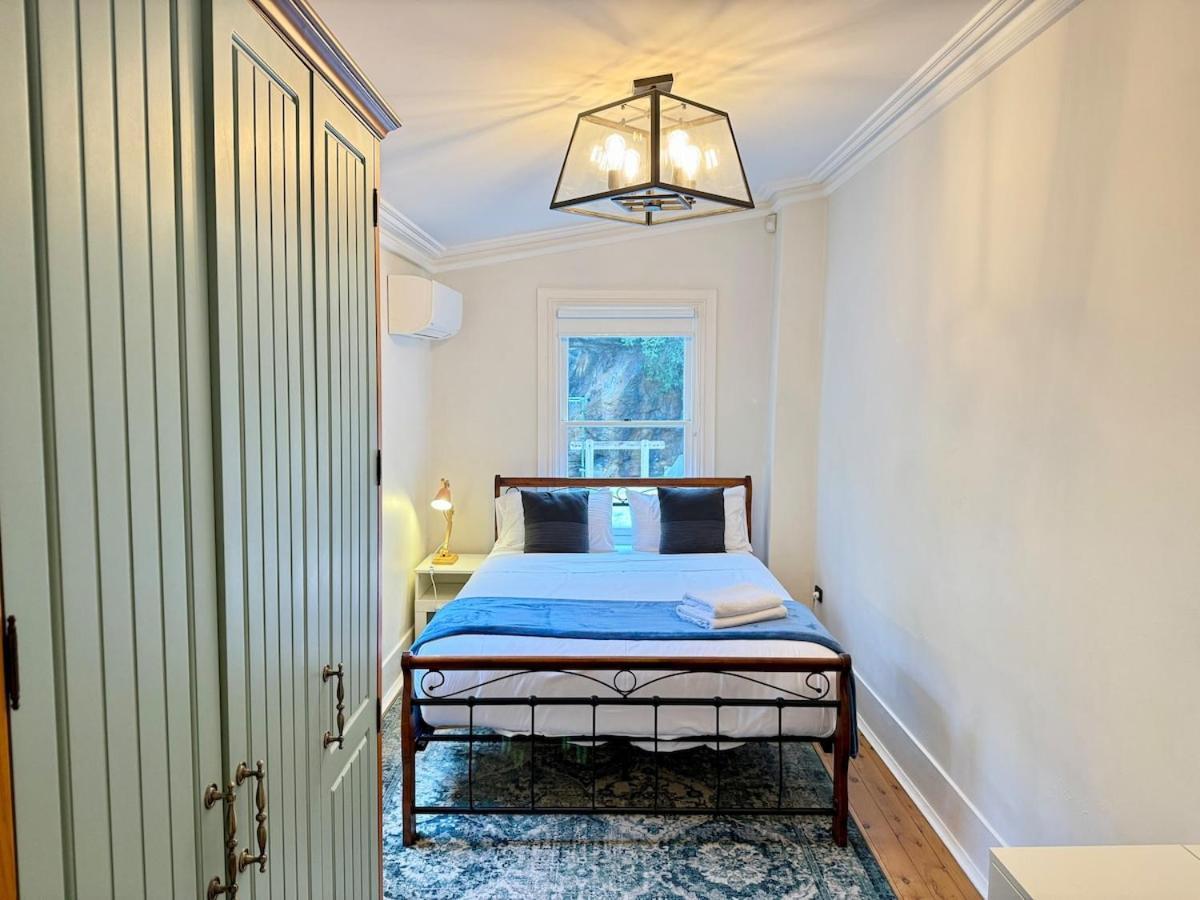 Kent St Townhouse Villa *