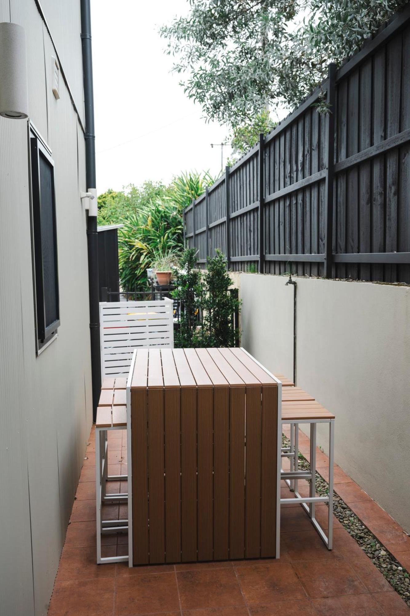 Bushland Setting Close To Cbd- Stand Alone Apartment Sydney